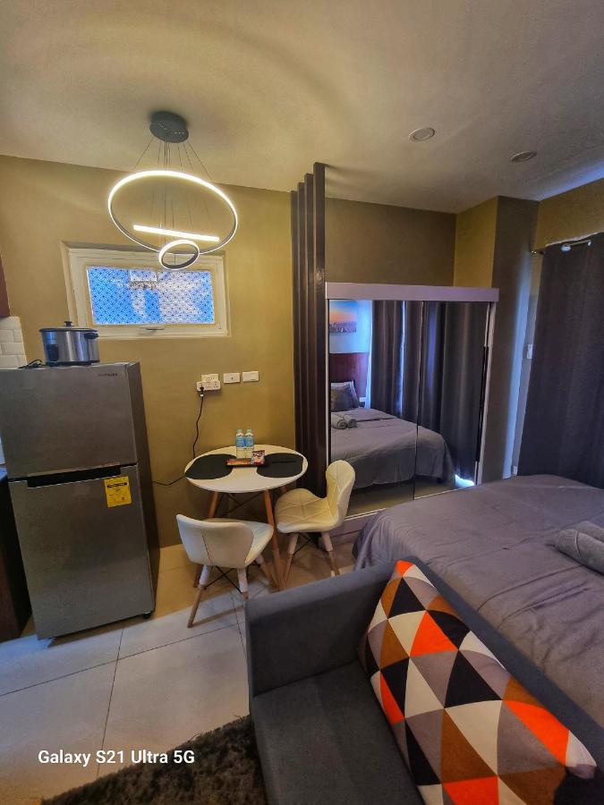 Luxurious Romantic Getaway In A Stylish Apartment Tagaytay City